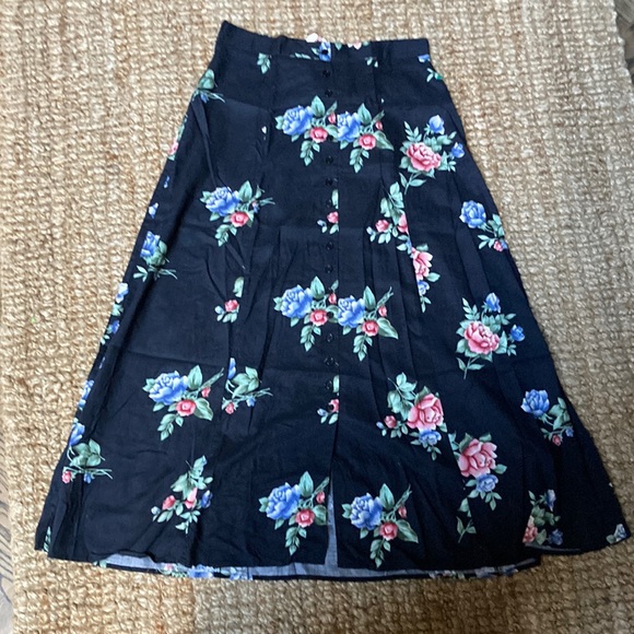 Vintage Deadstock a line paneled button down floral skirt new never worn - Picture 3 of 9